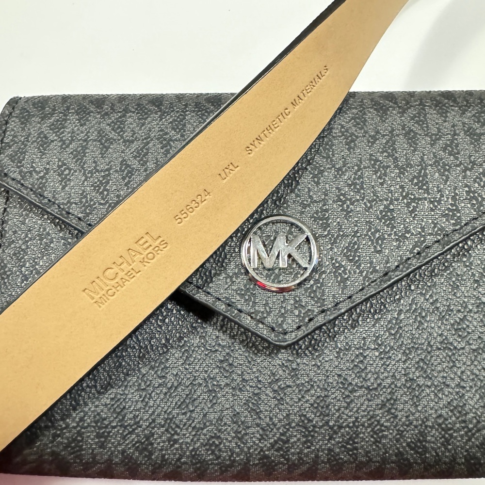 ✅NEW “Michael Kors” Belt/Body Bag - Picture 3 of 7